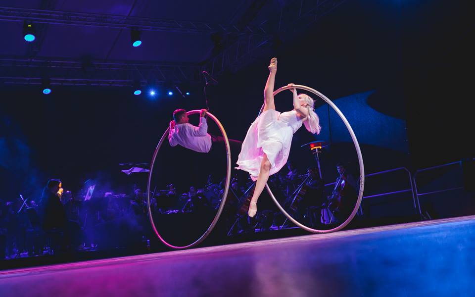 Tanečno-akrobatický duet Cyr Wheel - Svadobné prstene